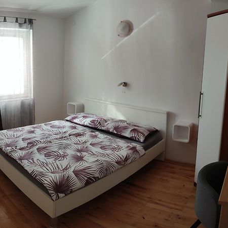 Apartment Anita Fazana Ngoại thất bức ảnh